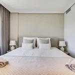 Apartmán 2br With Pool And Sea View
