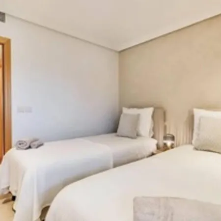 2br With Pool And Sea View אסטפונה