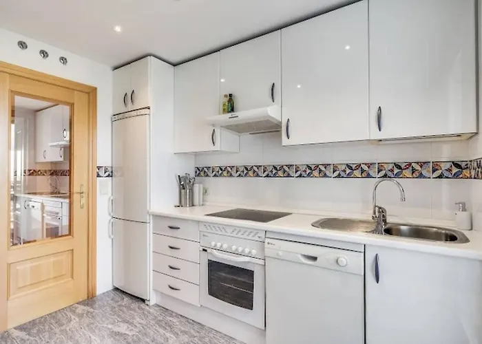 2br With Pool And Sea View