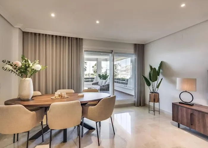 דירה 2br With Pool And Sea View