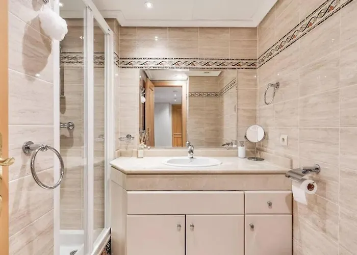 2br With Pool And Sea View דירה