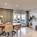 Apartment 2br With Pool And Sea View