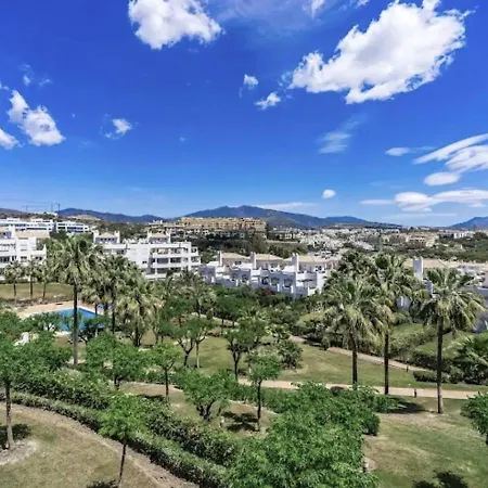 Apartment 2br With Pool And Sea View