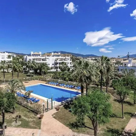 2br With Pool And Sea View Appartement Estepona