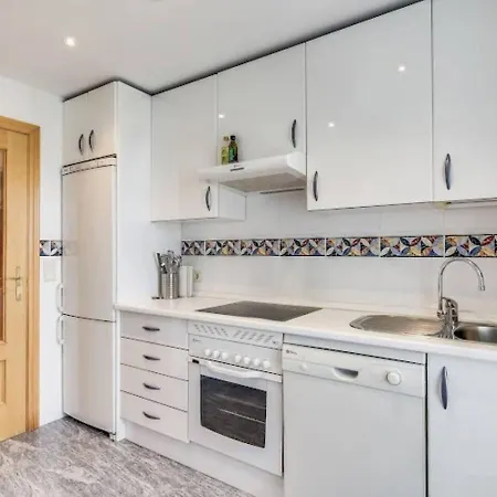 2br With Pool And Sea View