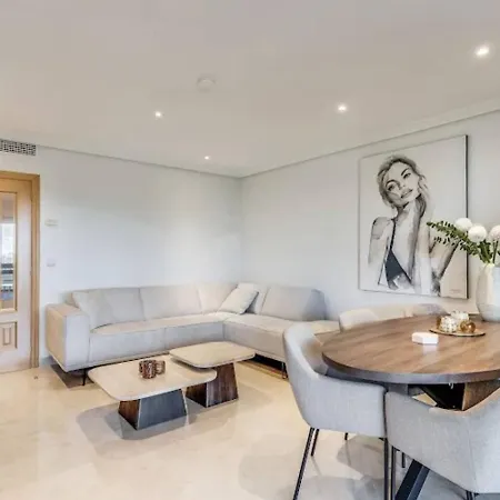 2br With Pool And Sea View * Estepona