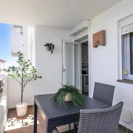 2br With Pool And Sea View Appartement *