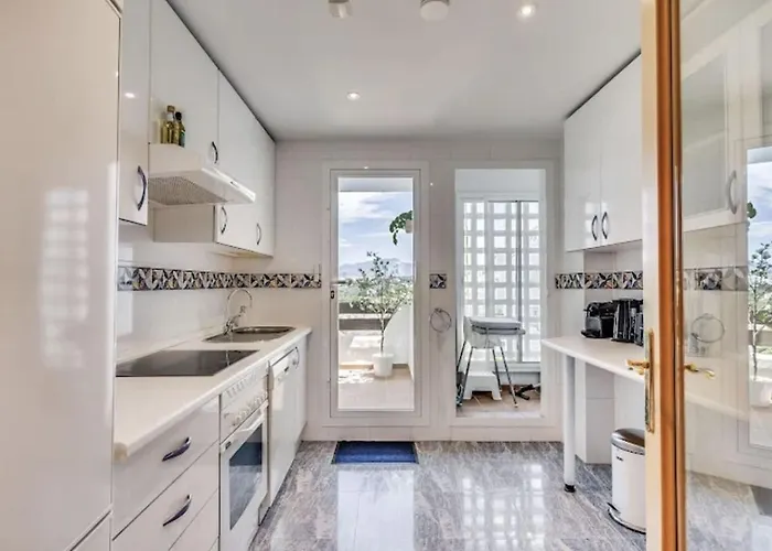 2br With Pool And Sea View